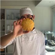 Cocinero enseña conocimientos básicos en la cocina más truquitos que hay en la misma